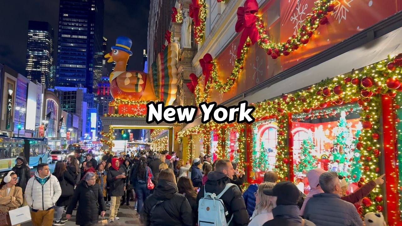 NYC Christmas Walking Tour 2024 4k - Macy's Holiday Windows Manhattan Travel Tours