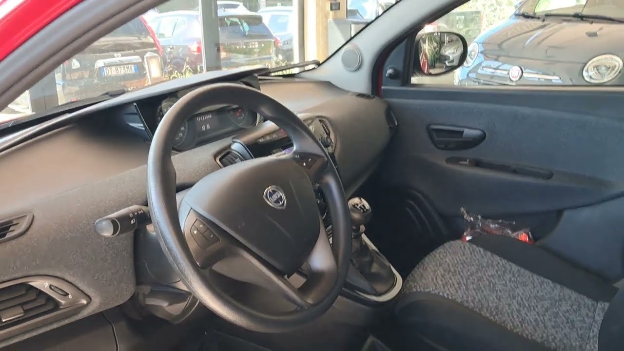 LANCIA YPSILON 1.0 HYBRID