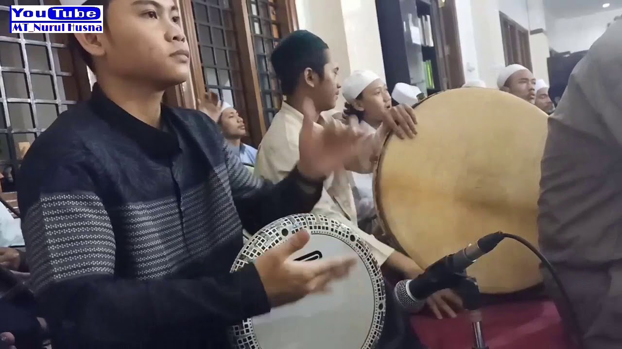 Muhammadun Nabiyuna Nurul Musthofa