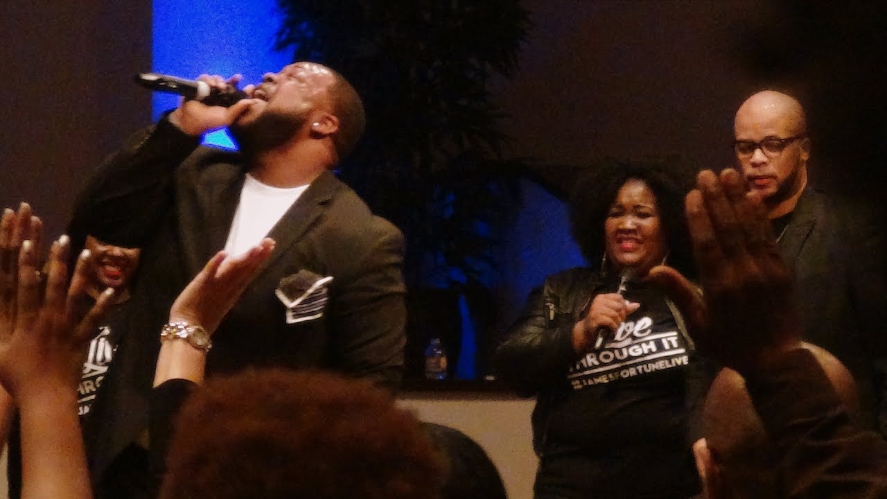 Zacardi Cortez taking us in(James Fortune CD Release Concert) NEW!