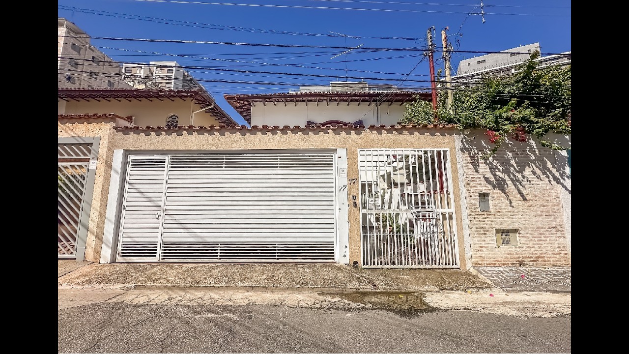 Sobrado para venda com 186m², 3 quartos, sendo 1 suíte e 2 vagas em Alto de Pinheiros