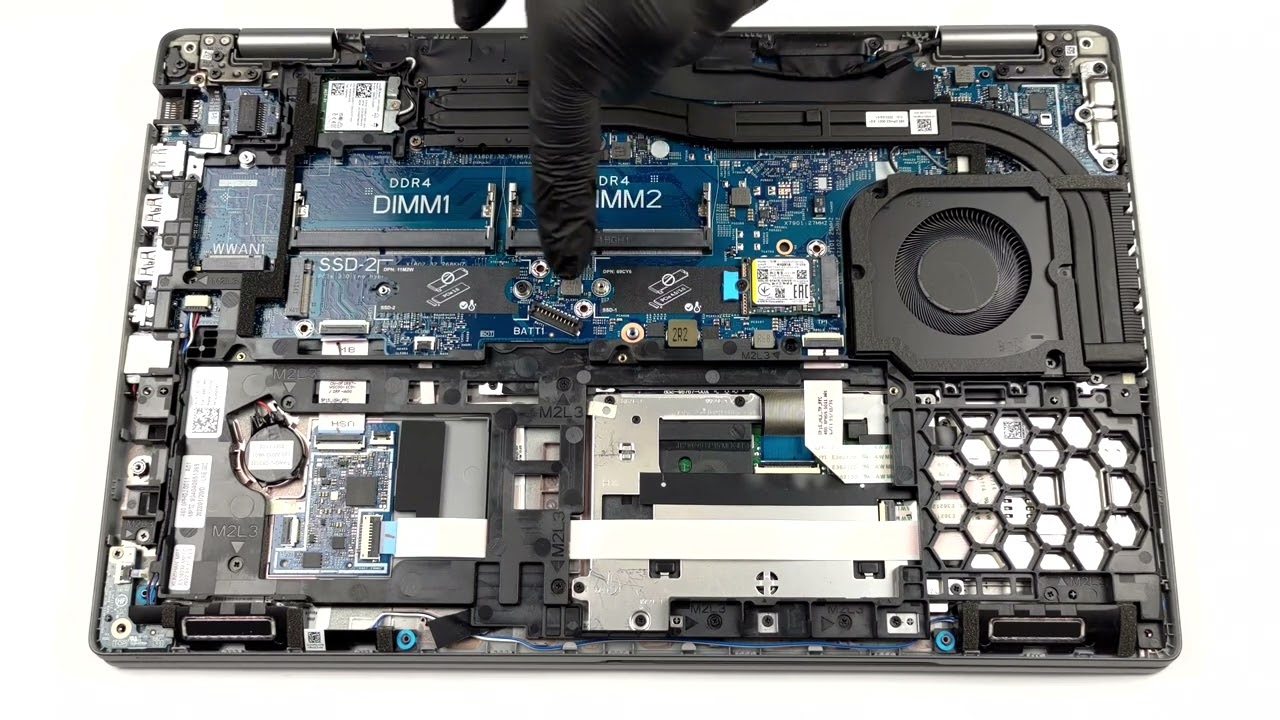 🛠️ Dell Latitude 15 5530 - disassembly and upgrade options