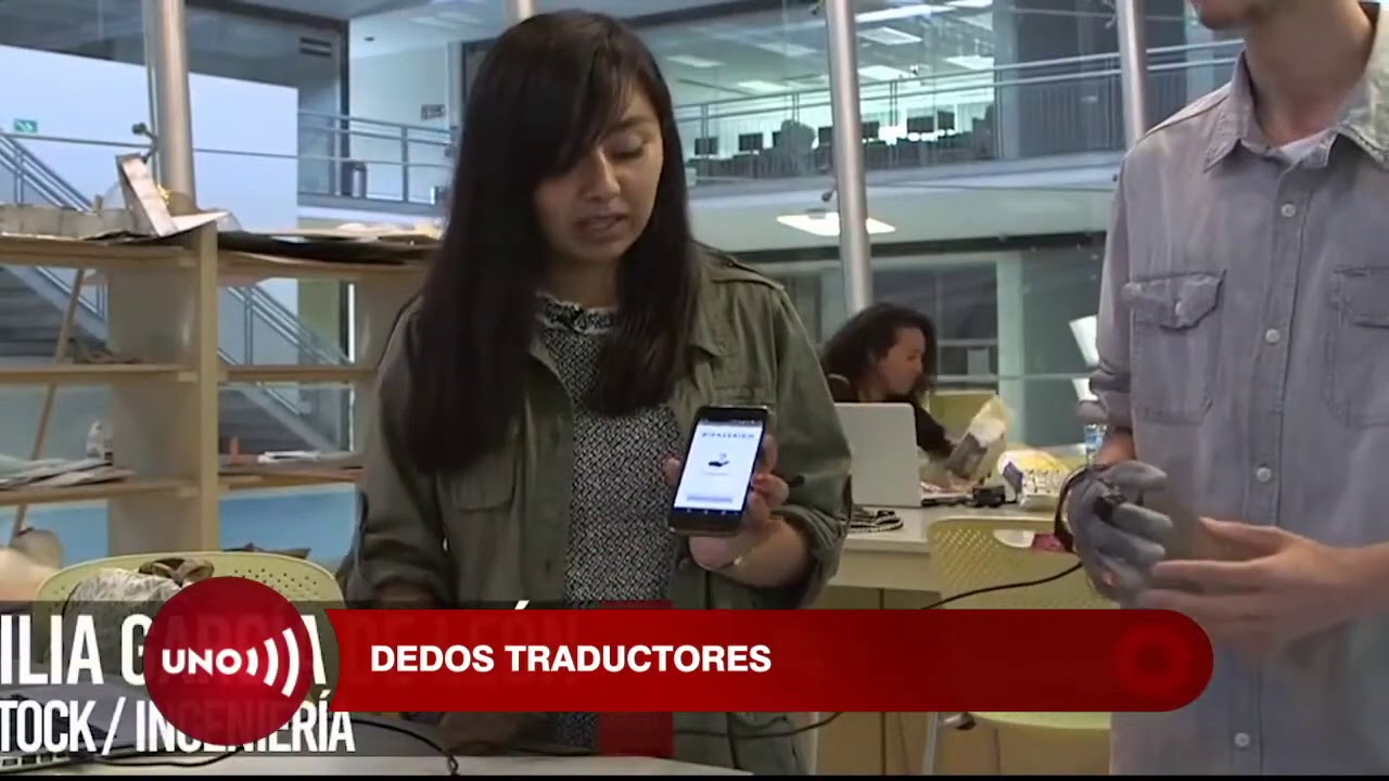 Crean guantes que traducen el lenguaje de señas