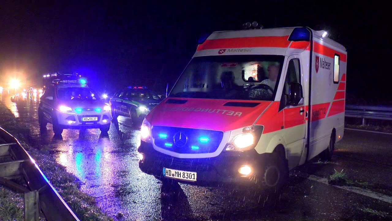BMW-Fahrer (25) kracht auf A5 in Leitplanke!