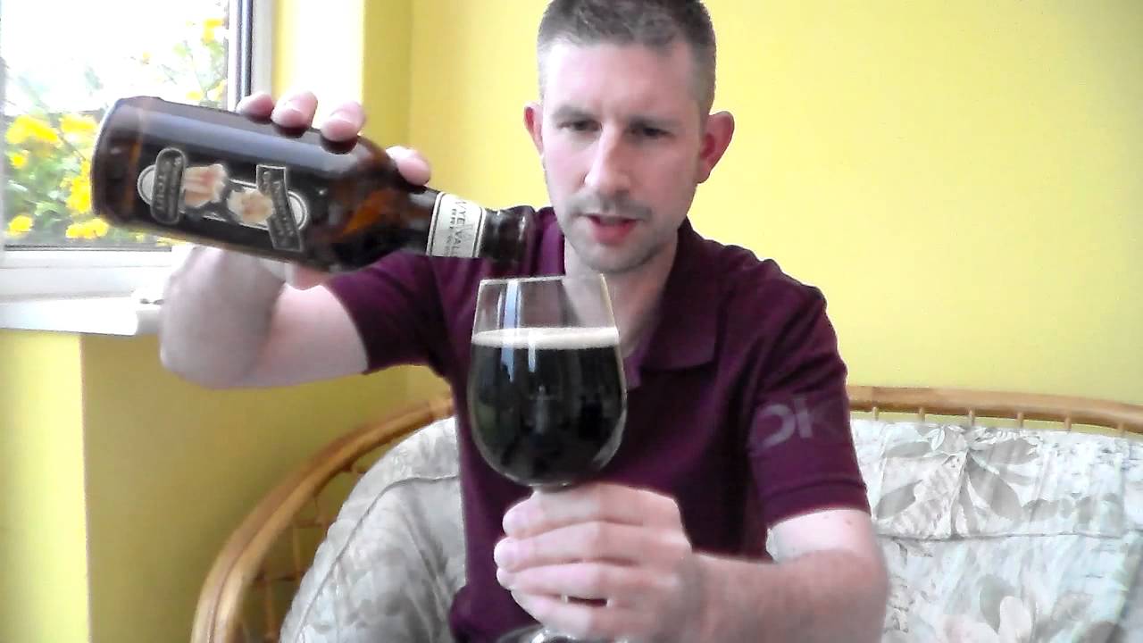 Wye Valley Brewery, Dorothy Goodbody's Wholesome Stout | Somerset Real Ale Reviews