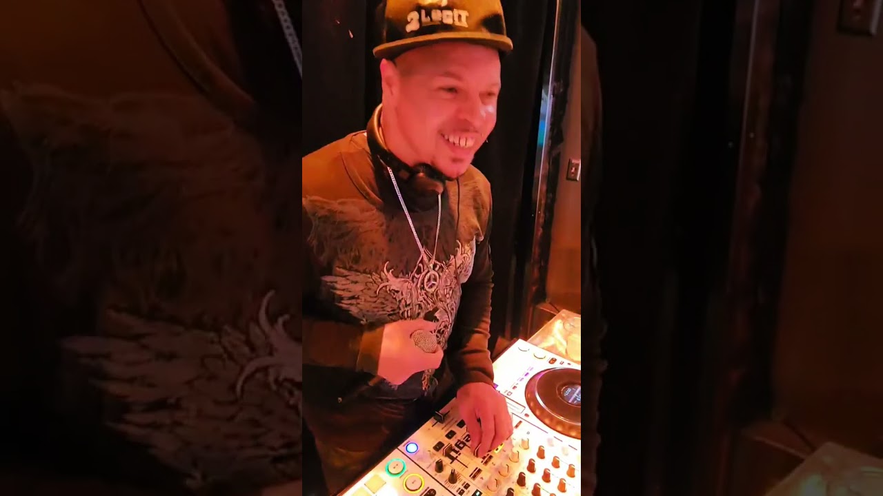 DJ 2Legit mixing live at Club Riffs inside the Hard Rock Casino 11-22-24