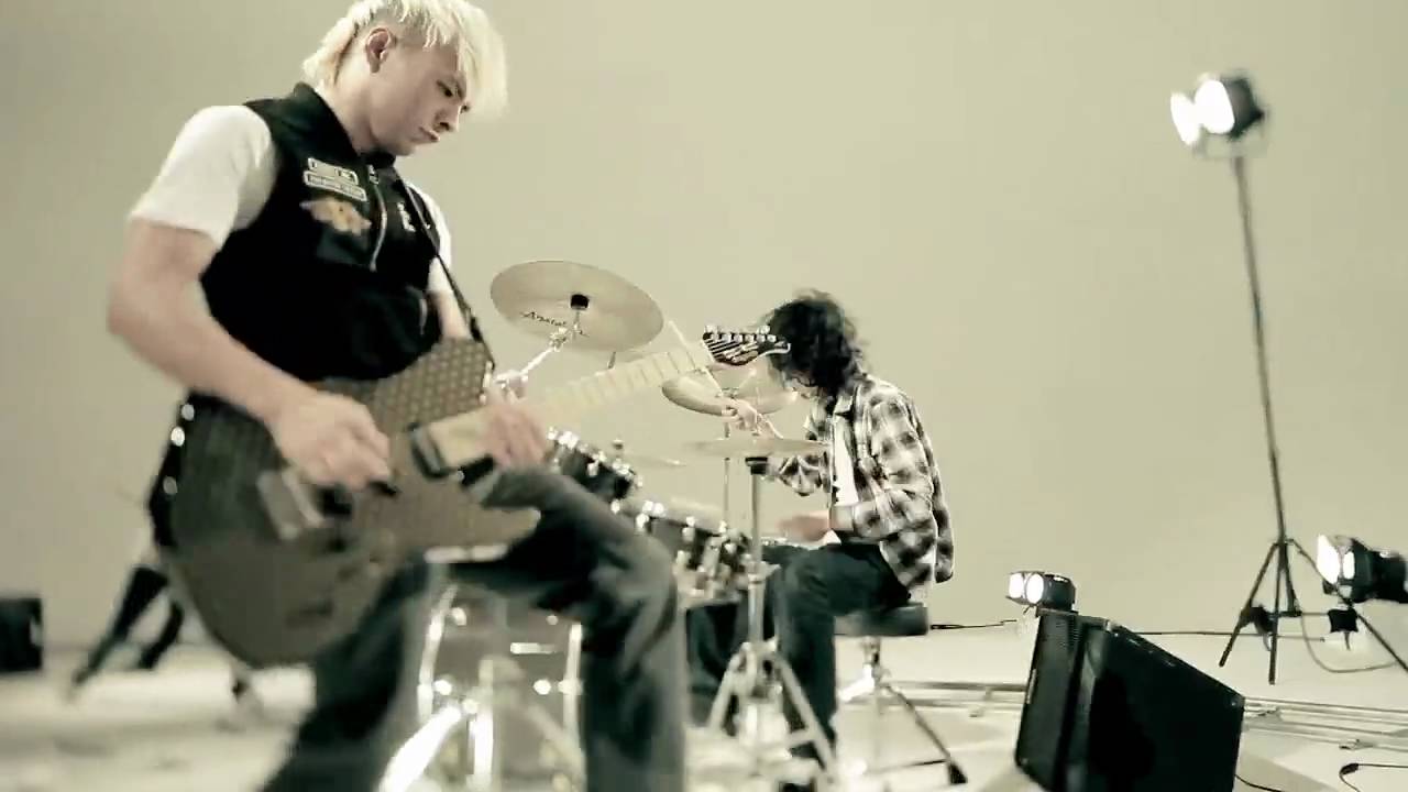 Pay money To my Pain - PICTURES (Music Video)