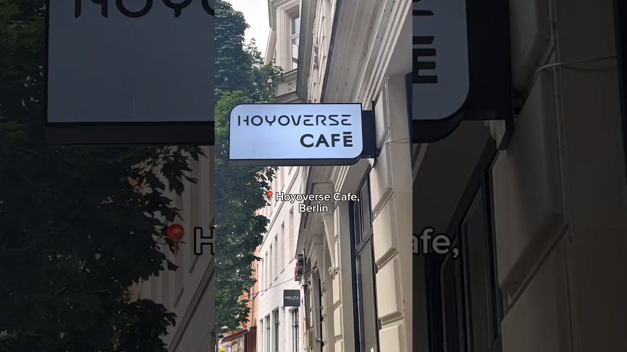 I Went To The HOYOVERSE CAFE 🤩 | #genshinimpact #shorts #hoyoverse