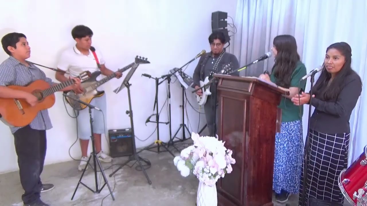 Es Jesús, La roca Fiel/ Salmo 100 🎶
