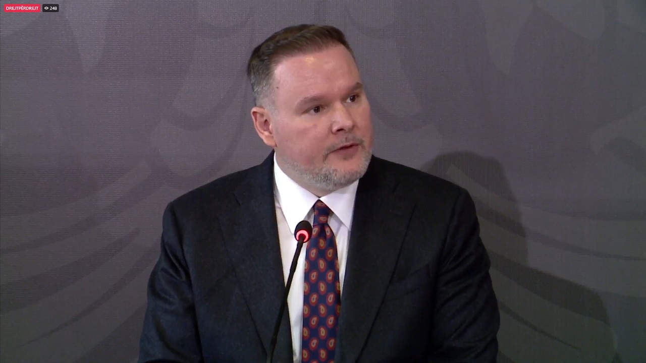 Ministri i Shtetit për Pushtetin Vendor në konferencë për mediat!