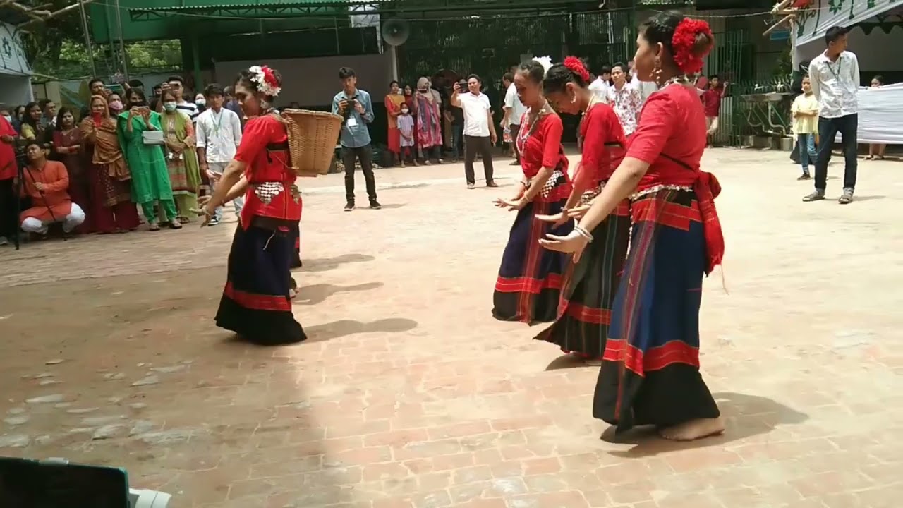 Hillo Milebo Jumot jaide ।। Chakma Dance at Indigenous Food Festival, Mirpur13,Dhaka
