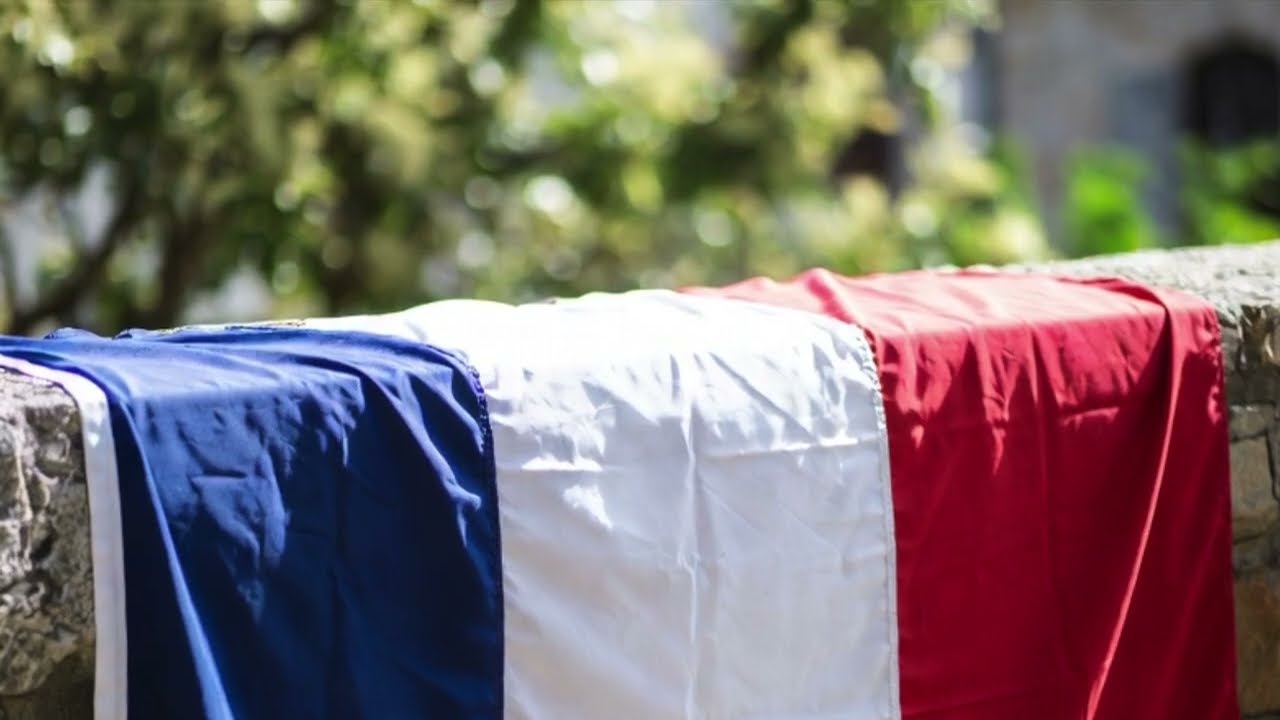 Ce n'est qu'un drapeau (METAL) Chant patriotique Français