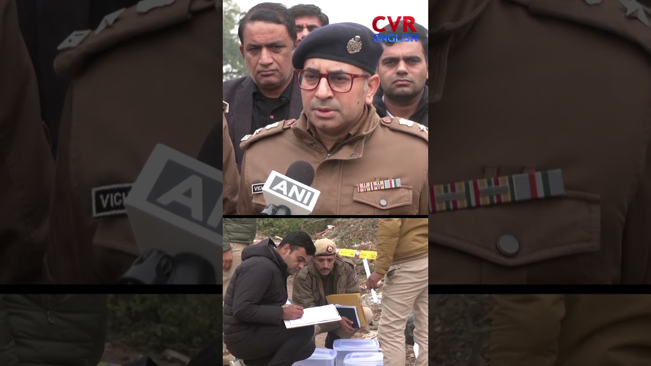 Encounter between Police & miscreants near Punjabi Bagh Police Station in Delhi | CVR  English