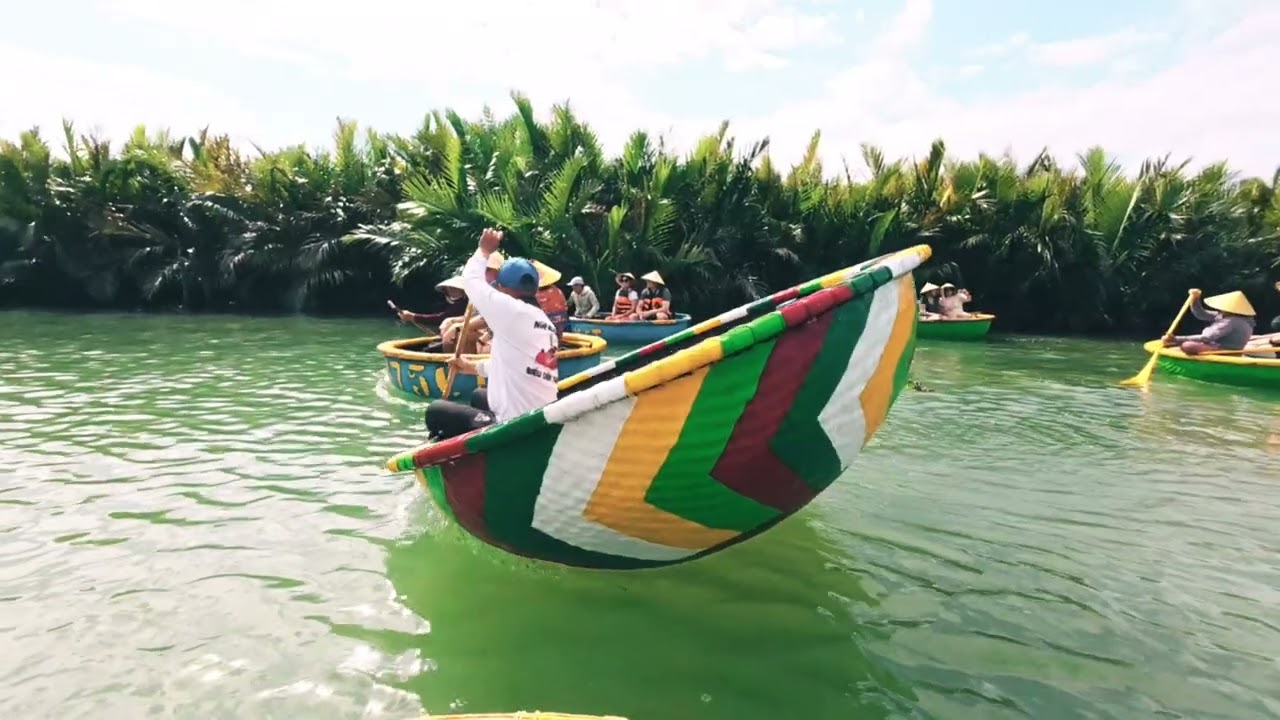 Hoi an,Vietnam, basket boat 29.1..2026