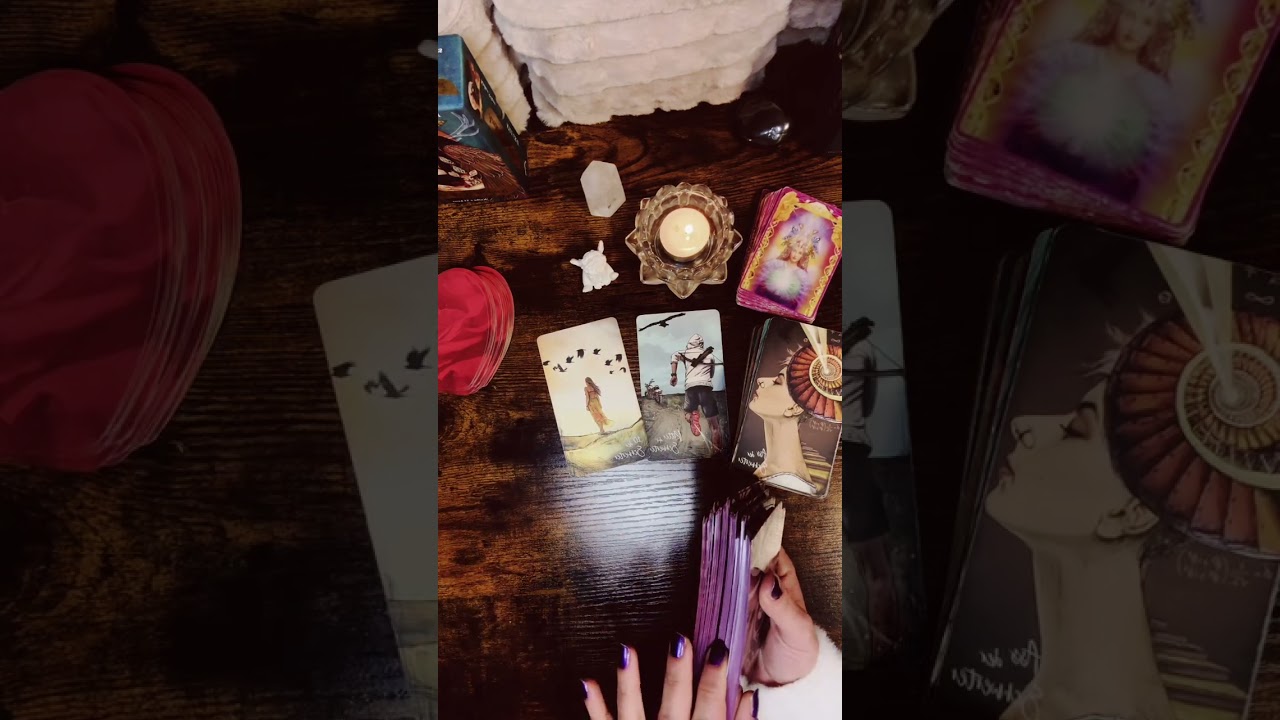 Er erkennt plötzlich die falschen Menschen um sich herum  💔 KARMA #tarot #spiritualität #dualseele 