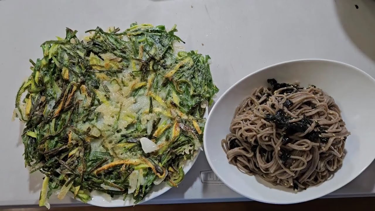 열심히 텃밭가꾸고 집밥해먹는 일상/ 곡물카레/ 들기름막국수/ 나물비빔밥/ 부추전