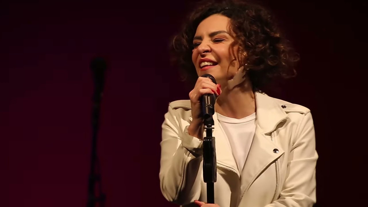 Fatma Turgut Değmesin Ellerimiz Canlı Konser