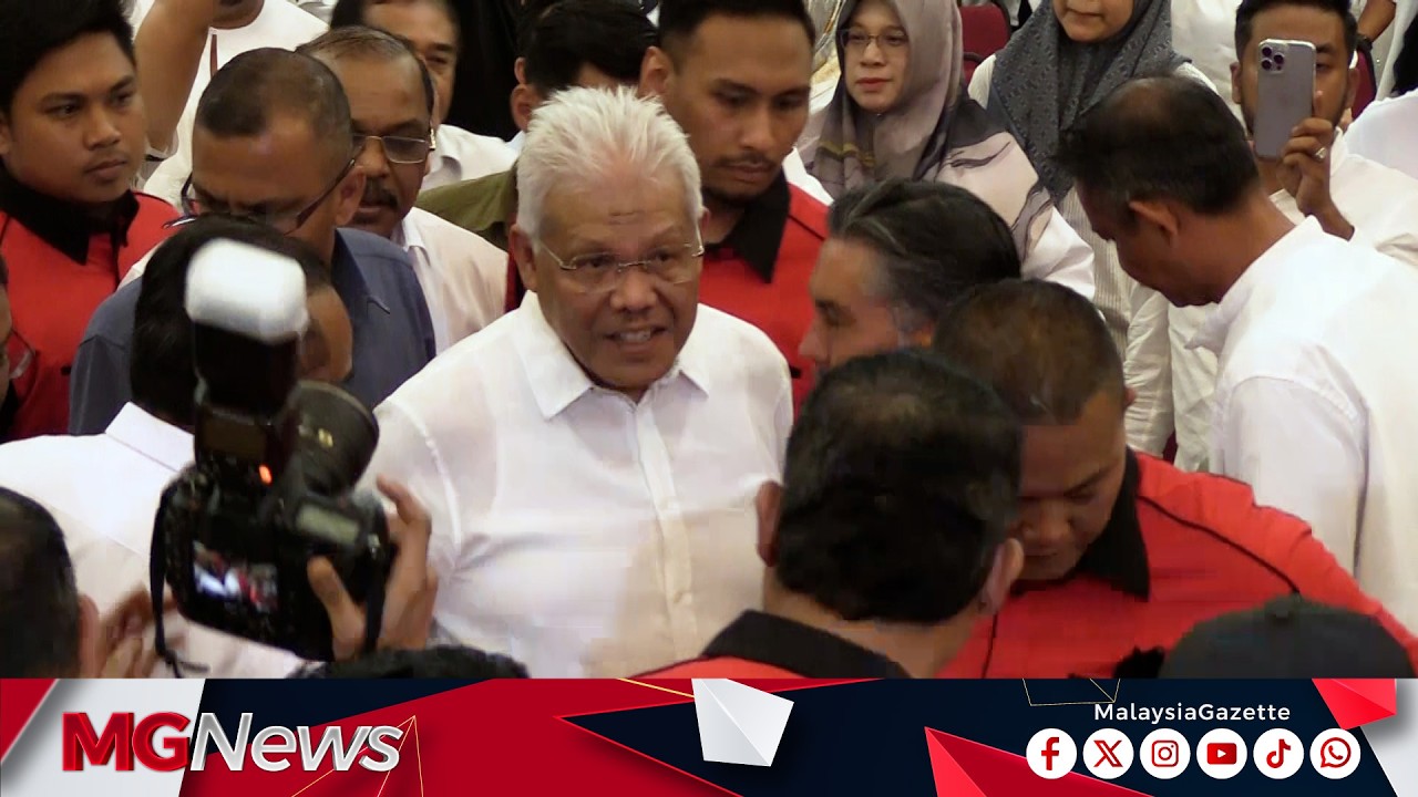Sehari Selepas Dipecat, Laungan Hidup Hamzah Bergema!