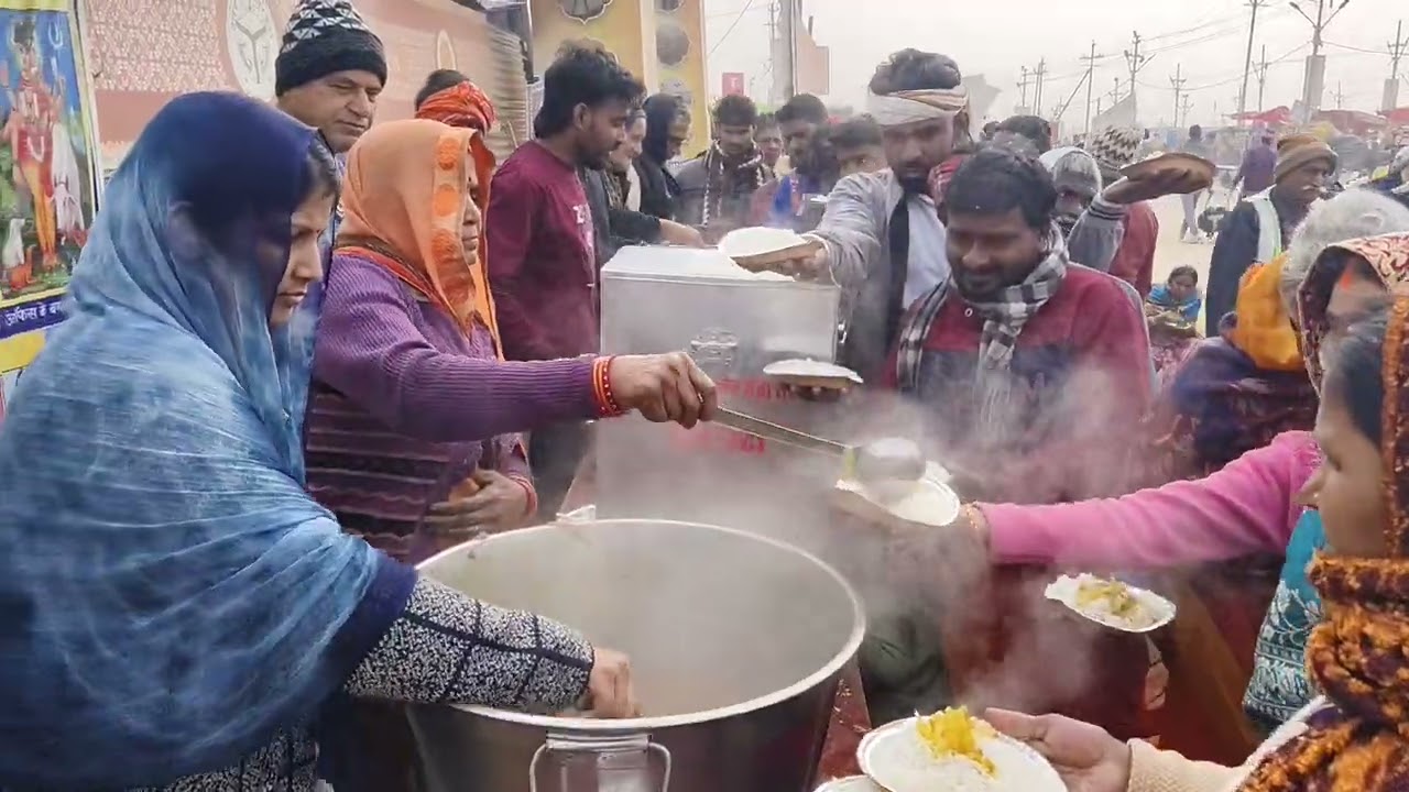 ॐ सदगुरू दत्तात्रेय संस्थान प्रतापगढ़ यूपी द्वारा संगम प्रयागराज में 29जनवरी 2026,को 27वा दिन भंडारा