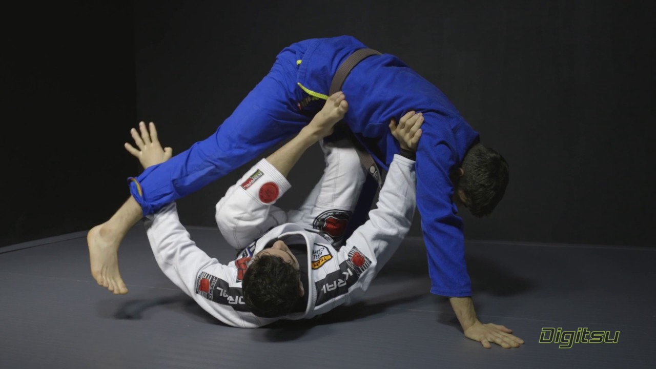 Lucas Lepri - Sit Up Guard 1