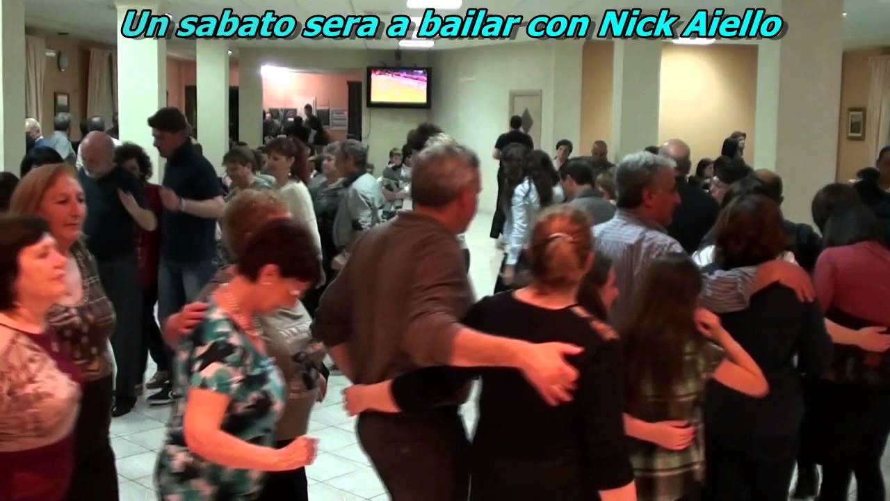 Bachata Italiana in cerchio - by Nick Aiello