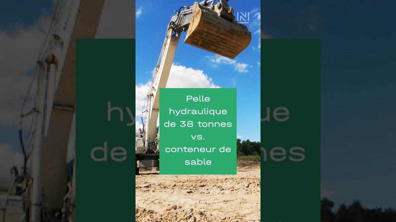 Pelle de 38 tonnes vs. conteneur de sable – qui gagne ?