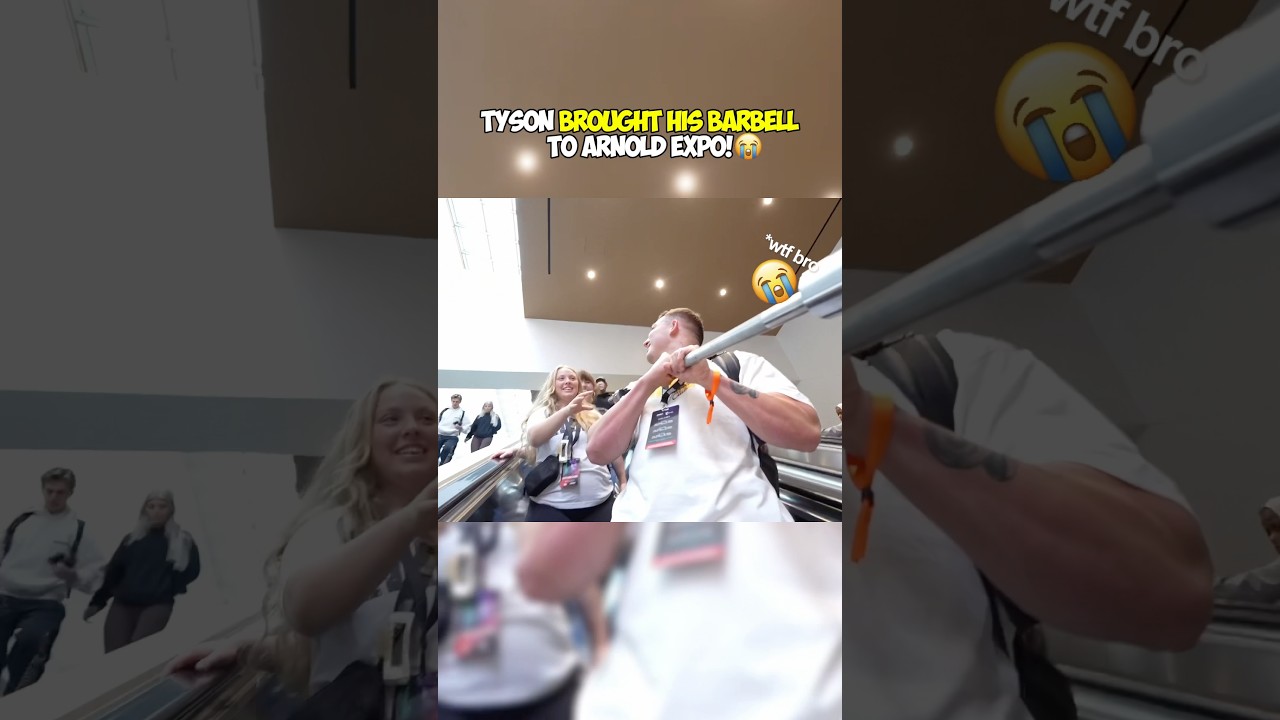 Тайсон принес свою собственную штангу, чтобы поднять 450 кг в становой тяге на выставке Arnold Ex...