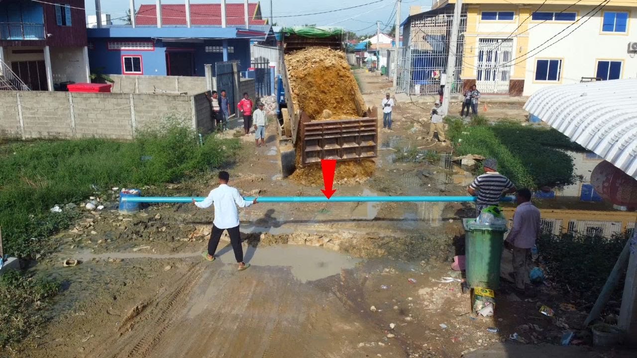 Dump truck 5-ton Bulldozer Komatsu D20 push Stone make road delete water complete 💯