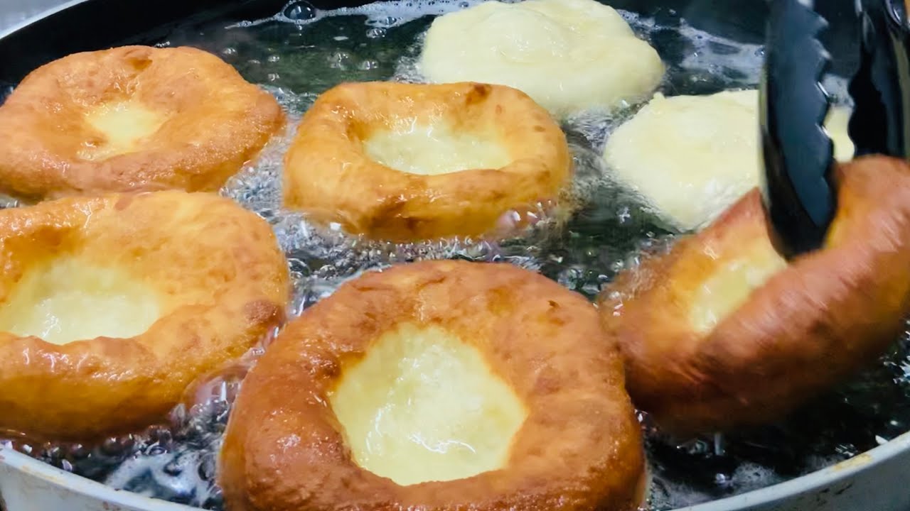 Hoje Dia de Amigos Marido Foi Jantar com Amigos Fiz Malassadas Para Ele Levar pra Sobremesa