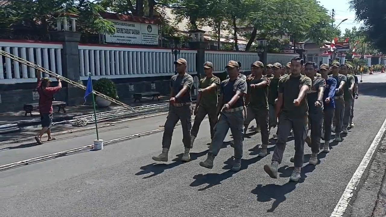 Tutorial Defille Pasukan SATPOL PP Kabupaten Banyumas