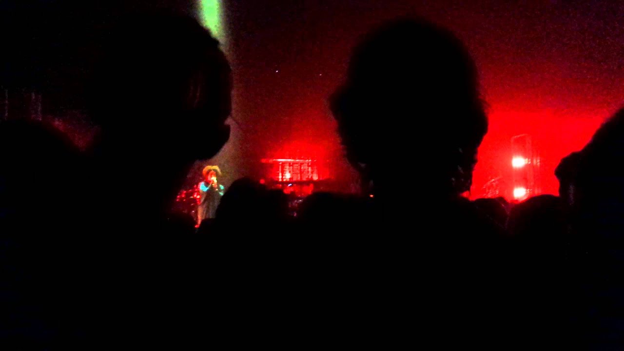 Massive Attack - Paradise Circus @ Brixton Academy 04.02.16