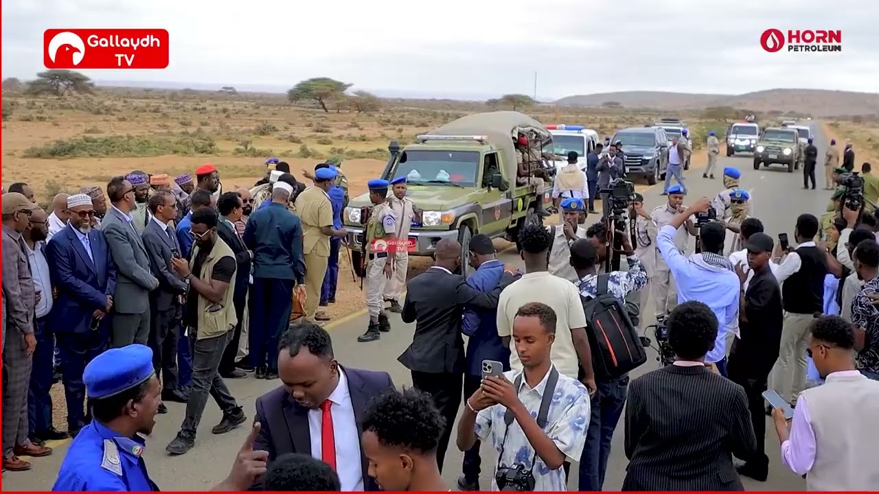 Qaabkii Burco loogu soo dhaweeyay madaxweyne Cirro.
