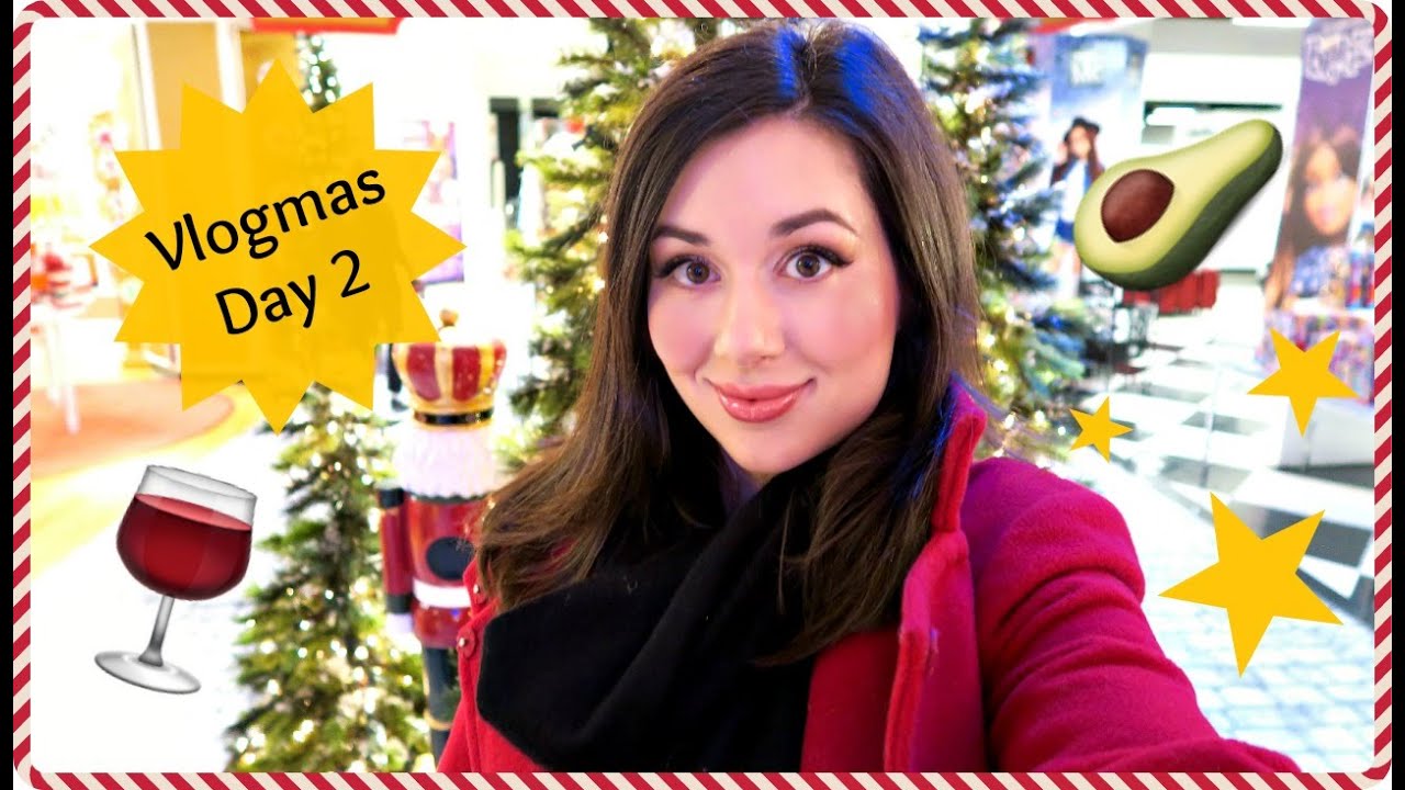 AVOCADO HEAVEN AND A TABLE FOR ONE | VLOGMAS DAY 2