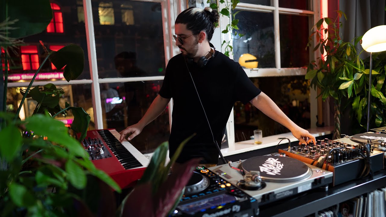 Old School Deep & Garage House, live keys with Signo | 036