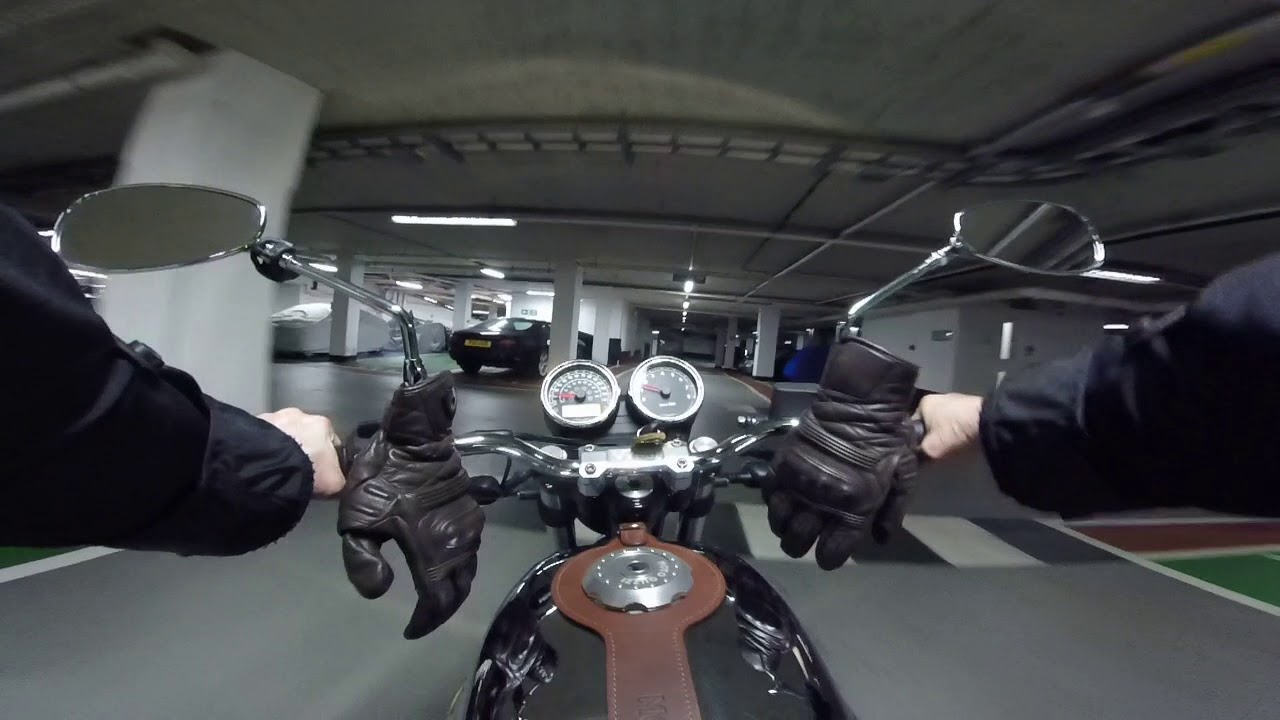 strange sounds 🤔 from Moto Guzzi V7 III