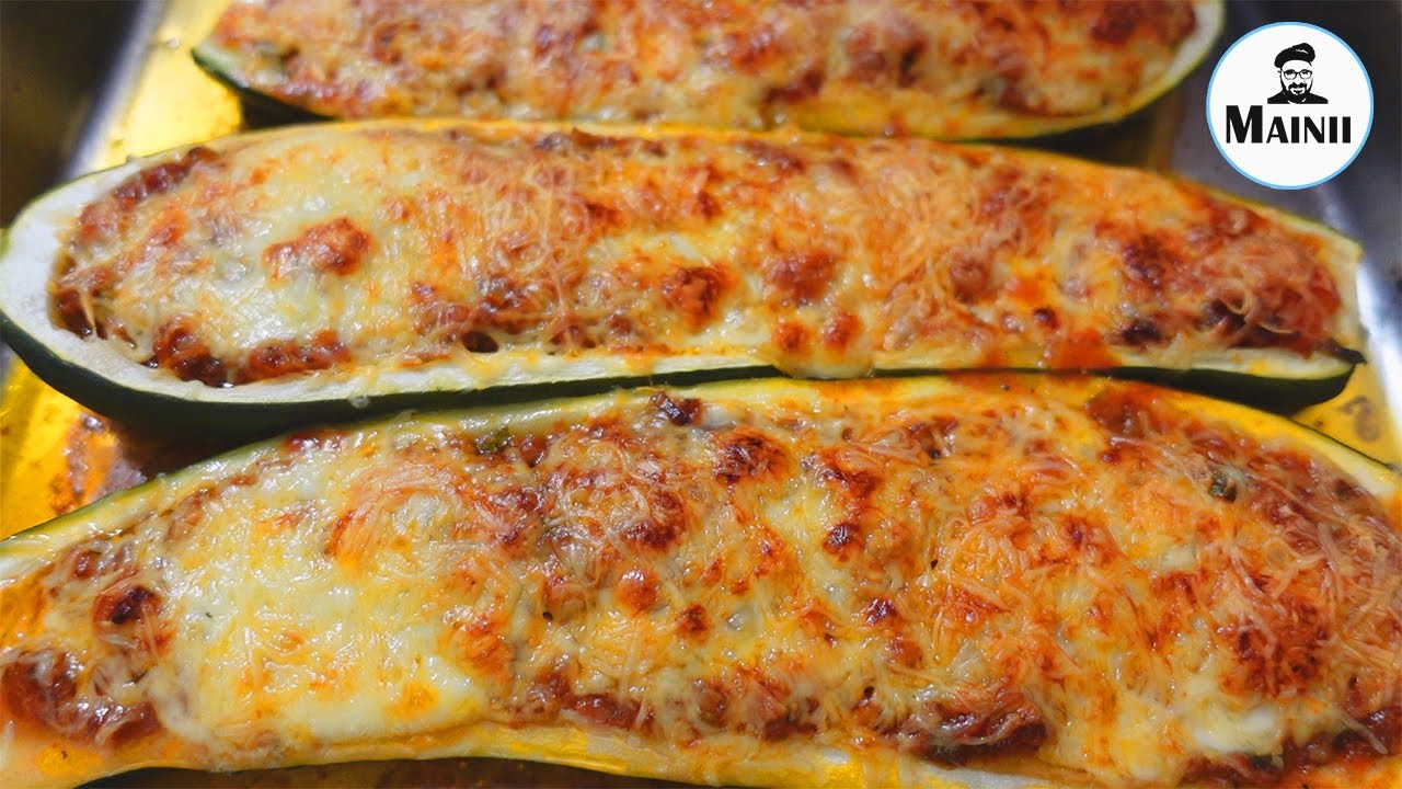 Gef&uuml;llte Zucchini Schiffchen mit Hackfleisch und K&auml;se &uuml;berbacken