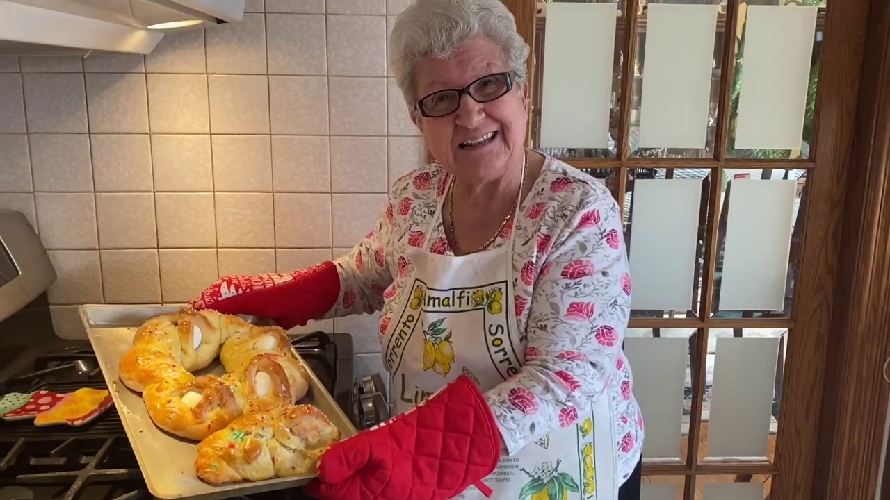 Cuculi & Cuzzupe: Italian Nonna Shares Her Traditional Calabrese Easter Sweets (e8)