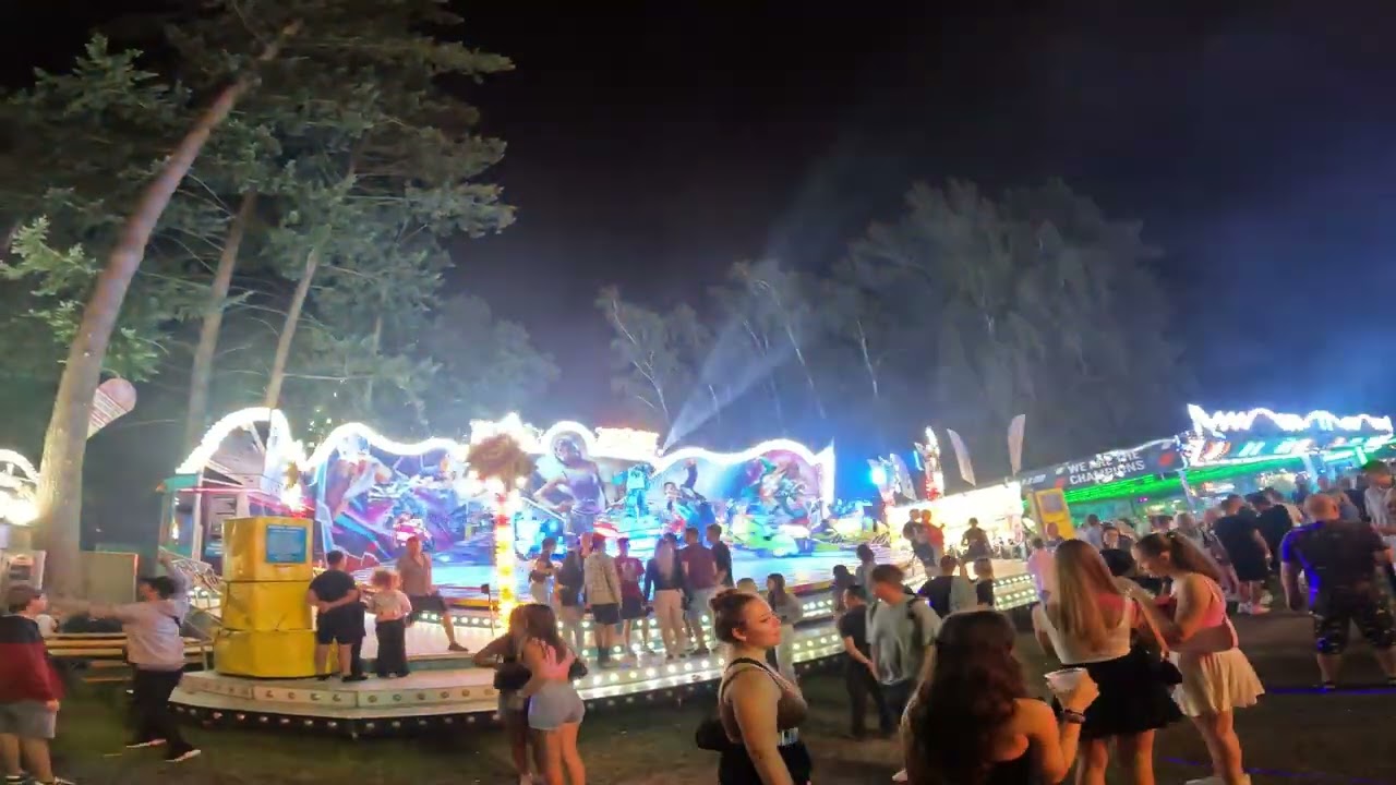 Libochovická Svatovavřinecká pouť 2024 - ATRAKCE BREAK DANCE /ATTRACTION BREAK DANCE OF-RIDE