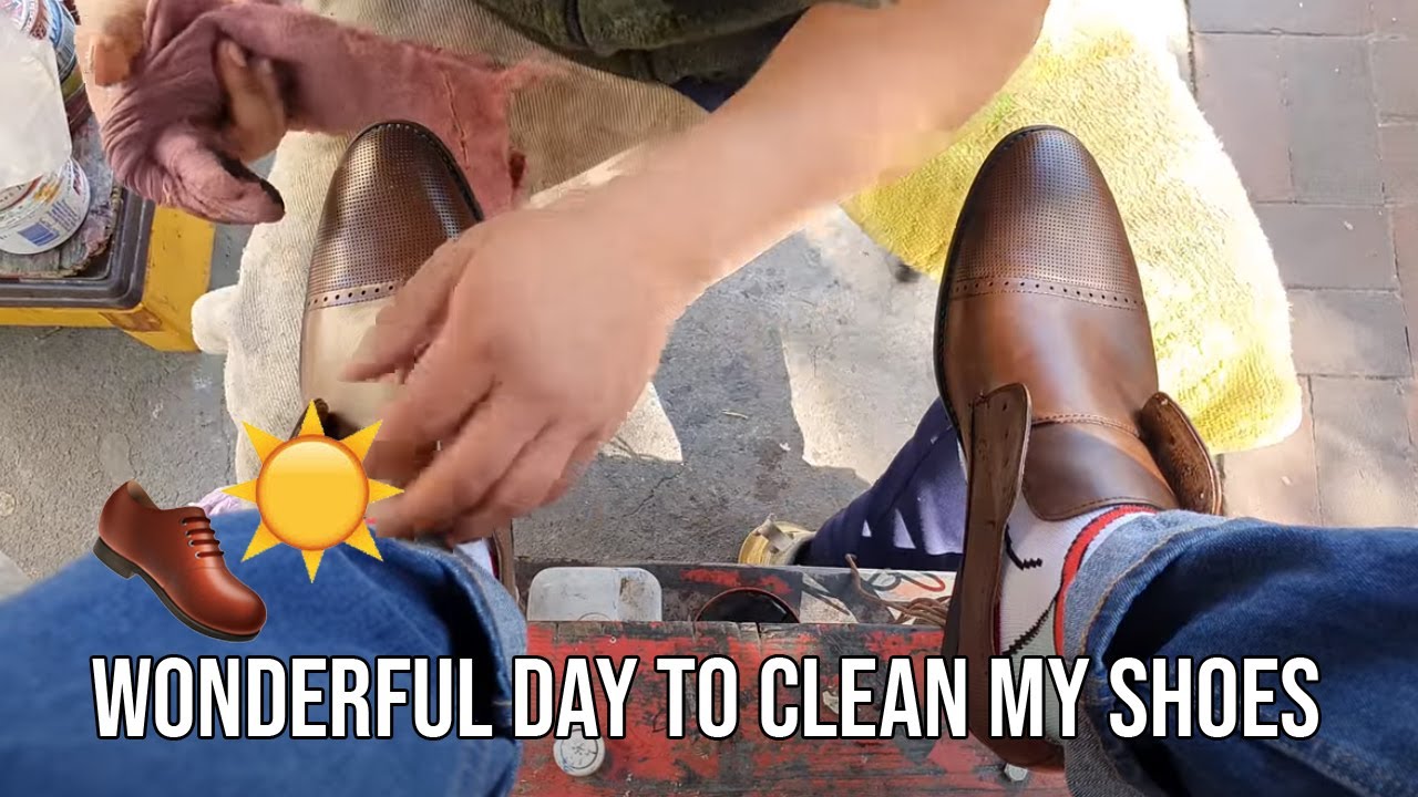 S5E19 is wonderful day to clean My shoes 