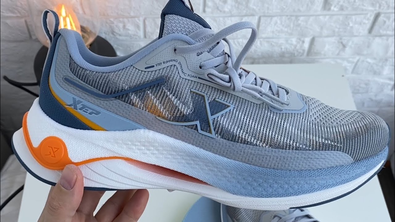 Кроссовки  XTep. 4000тысячи за Китайские кроссовки.