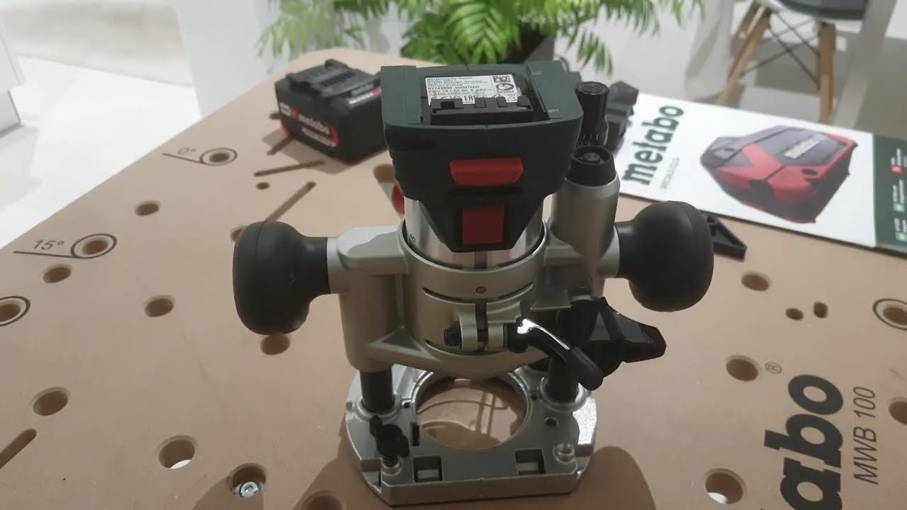 Metabo Kantenfräse FMV 18 LTX BL 8 part 2 - als Oberfräse - mit Makita plunge kit - Modifikation
