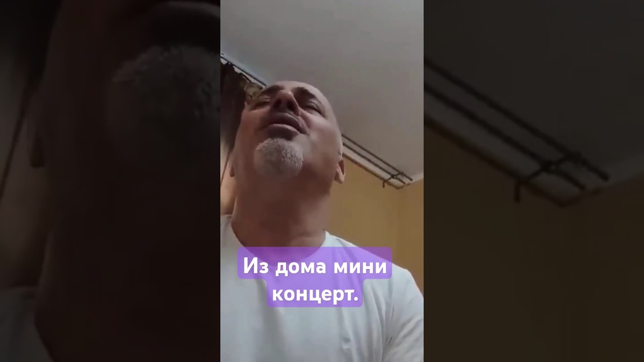 B&ouml;yle ayrılık olmaz! #moskov #yunusarakiz #minikonser #canliperformans