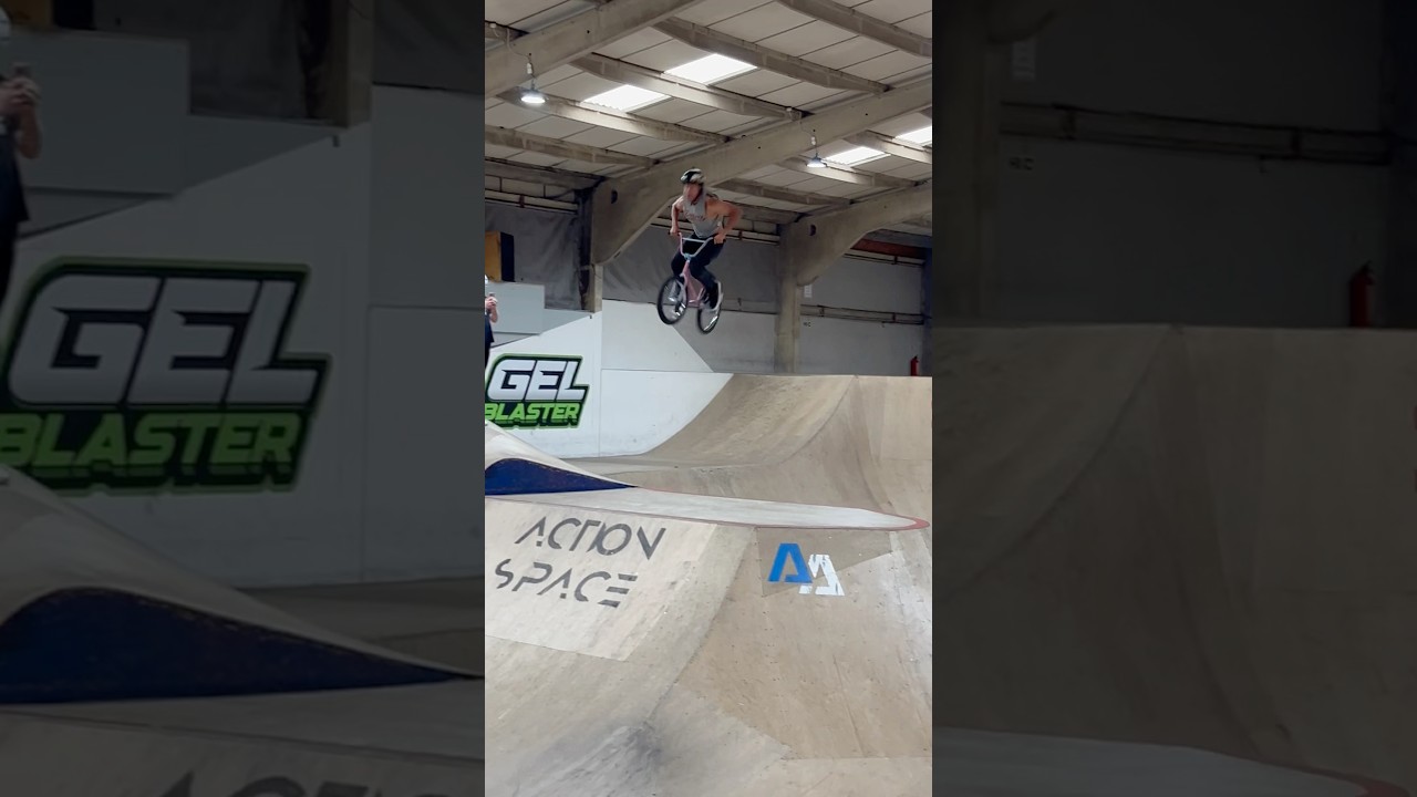 INSANE DOUBLE BACKFLIP 💪 #bmx #bike #mtb