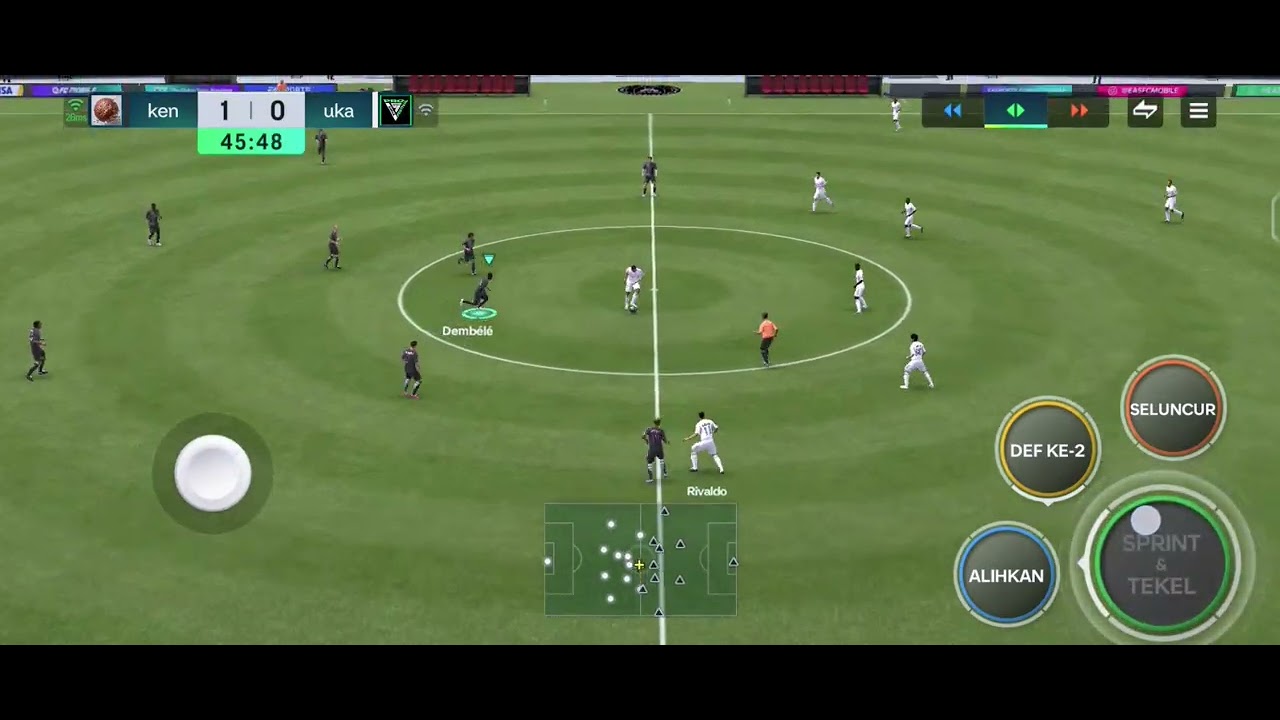 Bermain game FC MOBELE