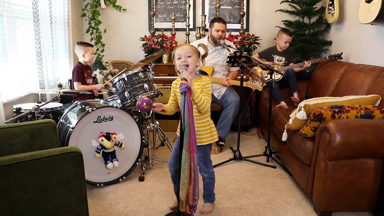Colt Clark and the Quarantine Kids play 
