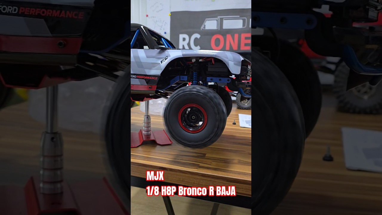 [Радиоуправляемая машинка] Throttle Series Baja Version Bronco R Full Throttle! (Включает MJX H8P...