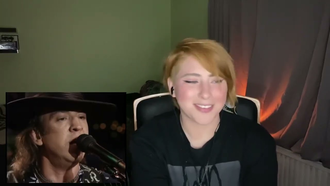 Стиви Рэй Вон — Смотрим на реакцию младшей сестры ❤️👌