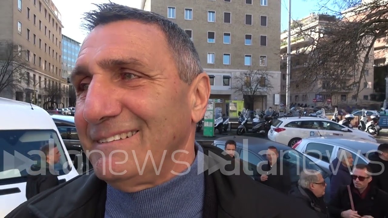 Funerali Mandolesi, Chierico, Giordano all'unisono: 