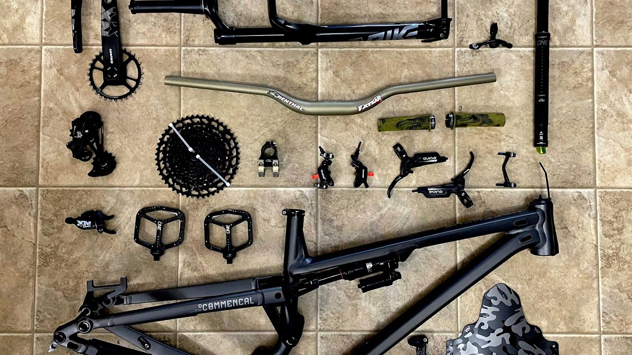 New frame day! 2022 Commencal Meta TR