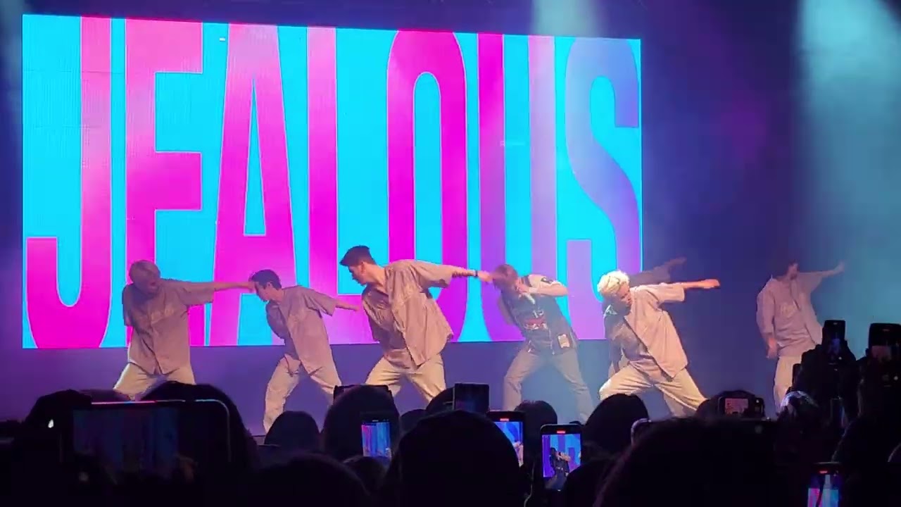 Kang Daniel 03072023 935pm